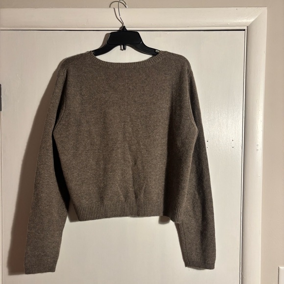 New Reformation Clara crew cashmere cardigan in cocoa brown - Picture 5 of 7